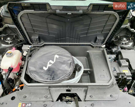 Серый Киа Niro, объемом двигателя 0 л и пробегом 122 тыс. км за 24500 $, фото 54 на Automoto.ua