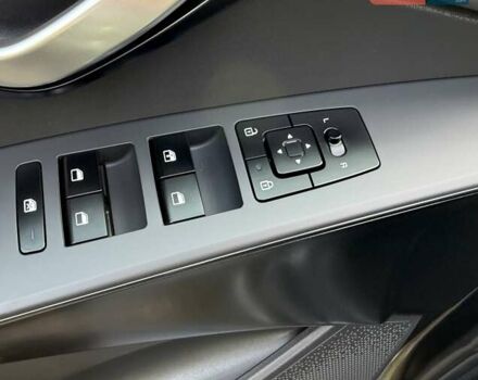 Сірий Кіа Niro, об'ємом двигуна 0 л та пробігом 42 тис. км за 25950 $, фото 99 на Automoto.ua