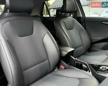 Сірий Кіа Niro, об'ємом двигуна 0 л та пробігом 35 тис. км за 23900 $, фото 59 на Automoto.ua