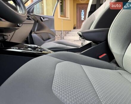 Сірий Кіа Niro, об'ємом двигуна 0 л та пробігом 42 тис. км за 25950 $, фото 66 на Automoto.ua