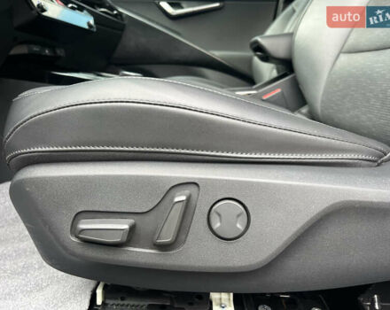 Сірий Кіа Niro, об'ємом двигуна 0 л та пробігом 43 тис. км за 25800 $, фото 17 на Automoto.ua