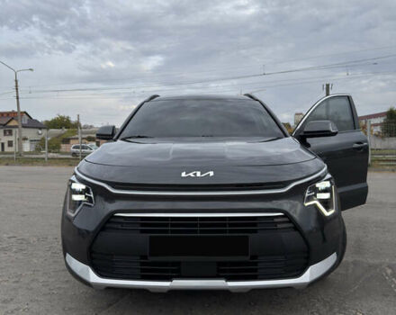 Сірий Кіа Niro, об'ємом двигуна 1.58 л та пробігом 5 тис. км за 24000 $, фото 4 на Automoto.ua