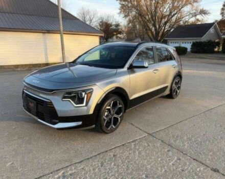 Сірий Кіа Niro, об'ємом двигуна 1.6 л та пробігом 20 тис. км за 16800 $, фото 2 на Automoto.ua