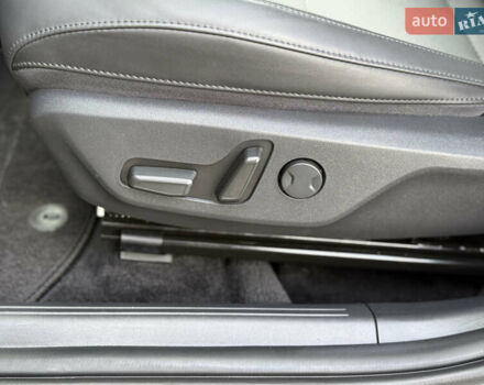 Сірий Кіа Niro, об'ємом двигуна 0 л та пробігом 35 тис. км за 23900 $, фото 47 на Automoto.ua