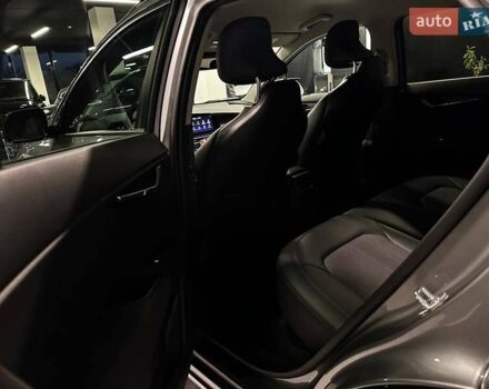Серый Киа Niro, объемом двигателя 0 л и пробегом 32 тыс. км за 27700 $, фото 28 на Automoto.ua