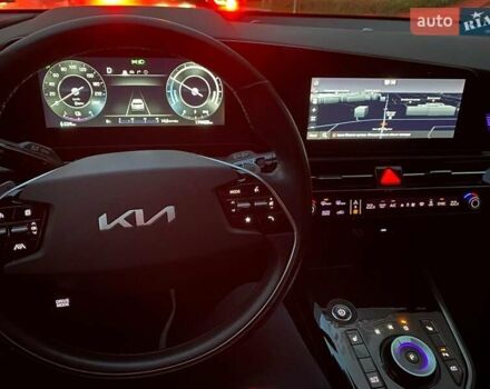 Серый Киа Niro, объемом двигателя 0 л и пробегом 170 тыс. км за 20500 $, фото 5 на Automoto.ua