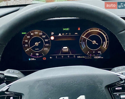 Серый Киа Niro, объемом двигателя 0 л и пробегом 122 тыс. км за 24500 $, фото 17 на Automoto.ua