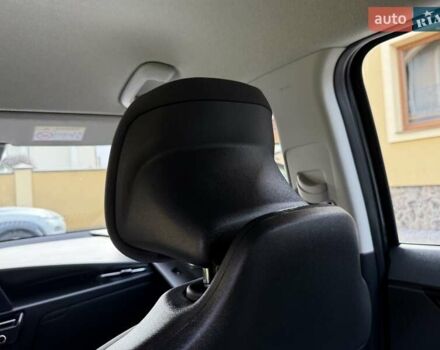 Сірий Кіа Niro, об'ємом двигуна 0 л та пробігом 42 тис. км за 25950 $, фото 136 на Automoto.ua