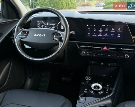 Киа Niro 2023 в Дрогобыче на Automoto.ua Серый Киа Niro, объемом двигателя 0 л и пробегом 118 тыс. км за 20899 $, фото 45 на Automoto.ua