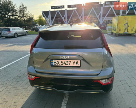 Сірий Кіа Niro, об'ємом двигуна 0 л та пробігом 49 тис. км за 22800 $, фото 6 на Automoto.ua