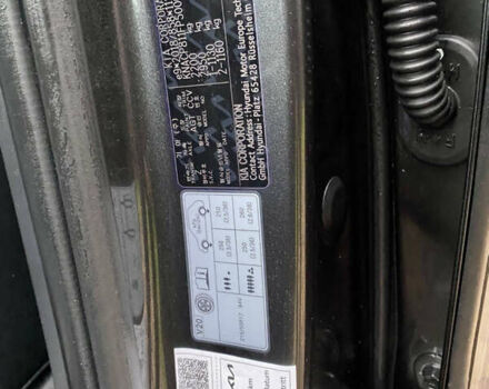 Серый Киа Niro, объемом двигателя 0 л и пробегом 122 тыс. км за 24500 $, фото 55 на Automoto.ua