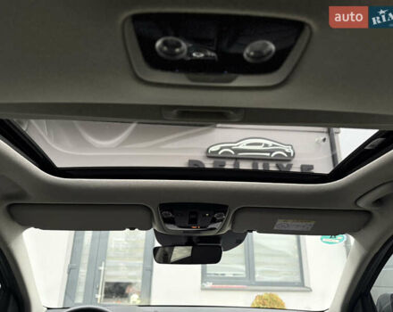 Серый Киа Niro, объемом двигателя 0 л и пробегом 54 тыс. км за 26700 $, фото 87 на Automoto.ua