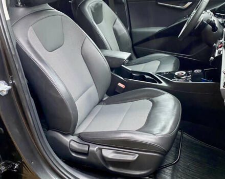 Серый Киа Niro, объемом двигателя 0 л и пробегом 122 тыс. км за 24500 $, фото 43 на Automoto.ua
