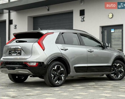 Серый Киа Niro, объемом двигателя 0 л и пробегом 54 тыс. км за 26700 $, фото 36 на Automoto.ua