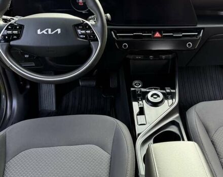Сірий Кіа Niro, об'ємом двигуна 0 л та пробігом 42 тис. км за 25950 $, фото 83 на Automoto.ua