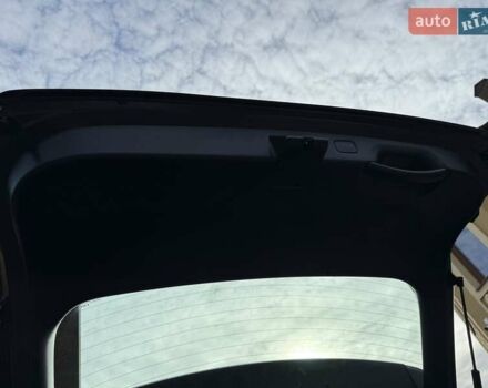 Сірий Кіа Niro, об'ємом двигуна 0 л та пробігом 42 тис. км за 25950 $, фото 144 на Automoto.ua