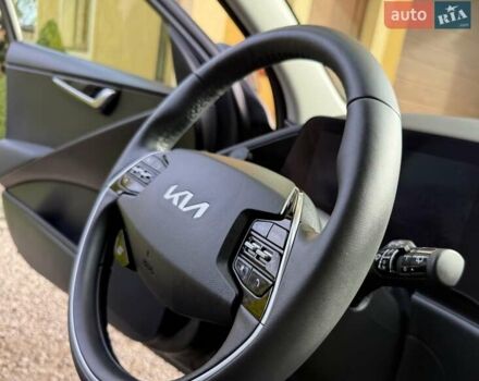 Сірий Кіа Niro, об'ємом двигуна 0 л та пробігом 42 тис. км за 25950 $, фото 93 на Automoto.ua