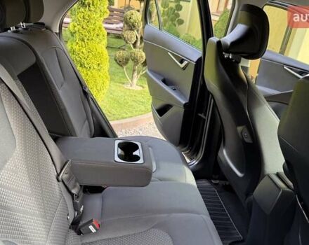 Сірий Кіа Niro, об'ємом двигуна 0 л та пробігом 42 тис. км за 25950 $, фото 79 на Automoto.ua