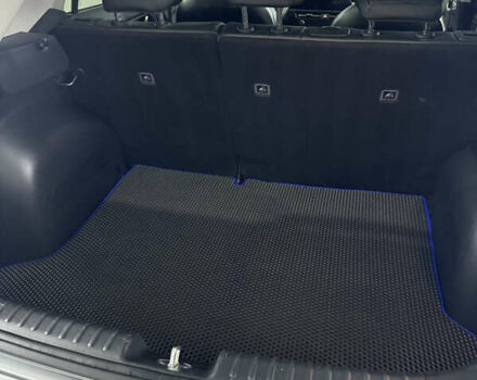 Серый Киа Niro, объемом двигателя 0 л и пробегом 67 тыс. км за 23900 $, фото 4 на Automoto.ua