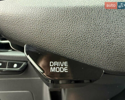 Сірий Кіа Niro, об'ємом двигуна 0 л та пробігом 35 тис. км за 23900 $, фото 73 на Automoto.ua