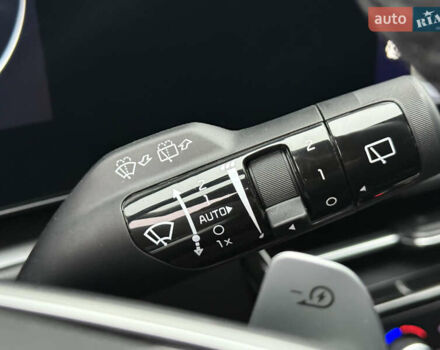 Серый Киа Niro, объемом двигателя 0 л и пробегом 54 тыс. км за 26700 $, фото 79 на Automoto.ua