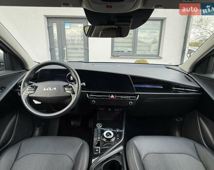 Сірий Кіа Niro, об'ємом двигуна 0 л та пробігом 35 тис. км за 23900 $, фото 61 на Automoto.ua
