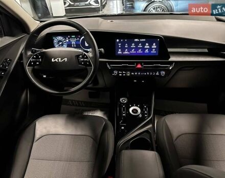 Серый Киа Niro, объемом двигателя 0 л и пробегом 32 тыс. км за 27700 $, фото 34 на Automoto.ua