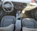 Сірий Кіа Niro, об'ємом двигуна 1.58 л та пробігом 44 тис. км за 6300 $, фото 7 на Automoto.ua