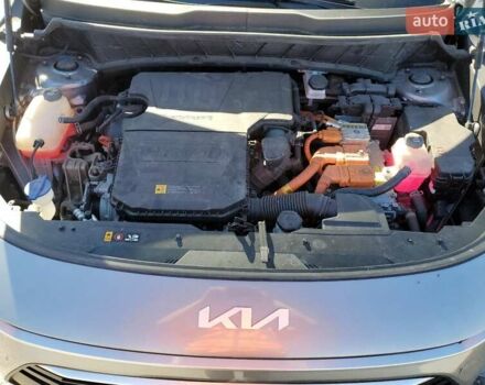 Сірий Кіа Niro, об'ємом двигуна 1.58 л та пробігом 44 тис. км за 6300 $, фото 11 на Automoto.ua
