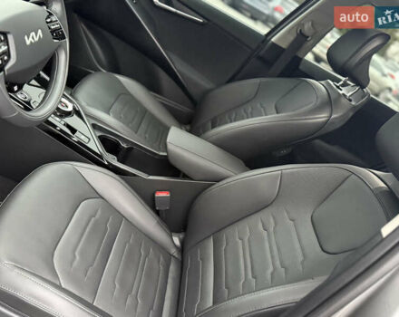 Серый Киа Niro, объемом двигателя 0 л и пробегом 54 тыс. км за 26700 $, фото 59 на Automoto.ua