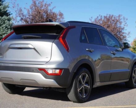 Сірий Кіа Niro, об'ємом двигуна 1.6 л та пробігом 18 тис. км за 6900 $, фото 4 на Automoto.ua