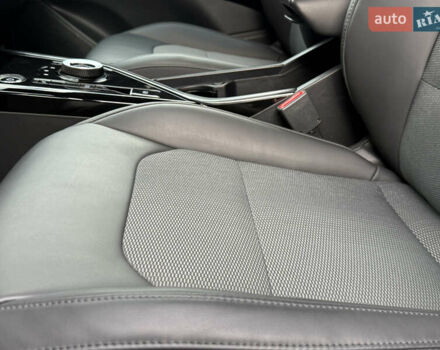 Сірий Кіа Niro, об'ємом двигуна 0 л та пробігом 35 тис. км за 23900 $, фото 52 на Automoto.ua