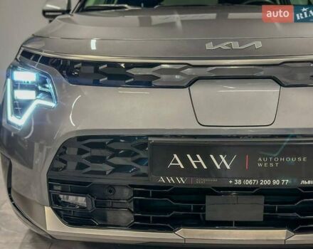 Серый Киа Niro, объемом двигателя 0 л и пробегом 32 тыс. км за 27700 $, фото 2 на Automoto.ua