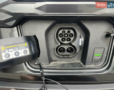 Серый Киа Niro, объемом двигателя 0 л и пробегом 43 тыс. км за 26700 $, фото 48 на Automoto.ua