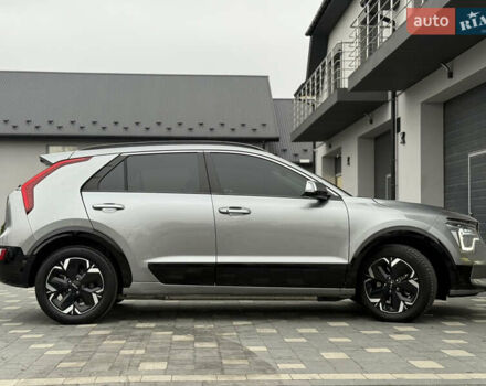 Серый Киа Niro, объемом двигателя 0 л и пробегом 54 тыс. км за 26700 $, фото 38 на Automoto.ua