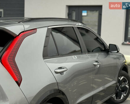 Серый Киа Niro, объемом двигателя 0 л и пробегом 54 тыс. км за 26700 $, фото 40 на Automoto.ua