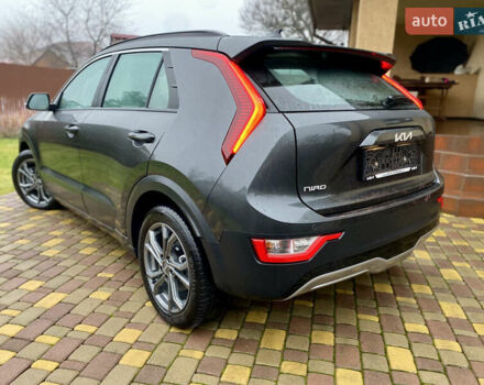 Серый Киа Niro, объемом двигателя 0 л и пробегом 122 тыс. км за 24500 $, фото 3 на Automoto.ua