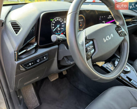 Сірий Кіа Niro, об'ємом двигуна 0 л та пробігом 49 тис. км за 22800 $, фото 13 на Automoto.ua