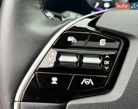 Серый Киа Niro, объемом двигателя 0 л и пробегом 54 тыс. км за 26700 $, фото 77 на Automoto.ua