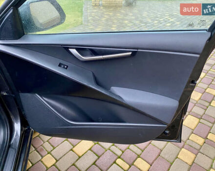 Серый Киа Niro, объемом двигателя 0 л и пробегом 122 тыс. км за 24500 $, фото 42 на Automoto.ua