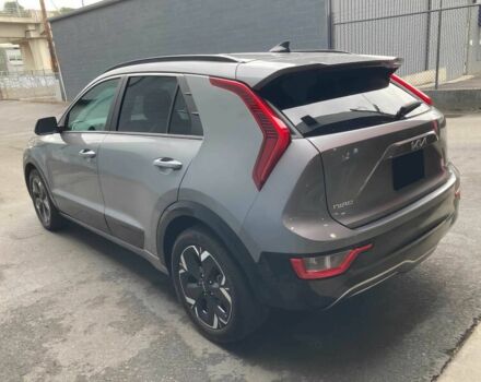 Серый Киа Niro, объемом двигателя 0 л и пробегом 23 тыс. км за 12000 $, фото 3 на Automoto.ua