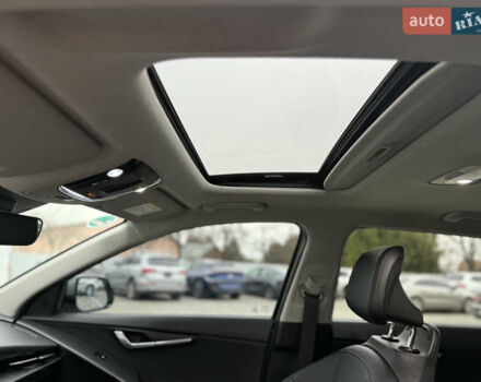 Серый Киа Niro, объемом двигателя 0 л и пробегом 54 тыс. км за 26700 $, фото 64 на Automoto.ua