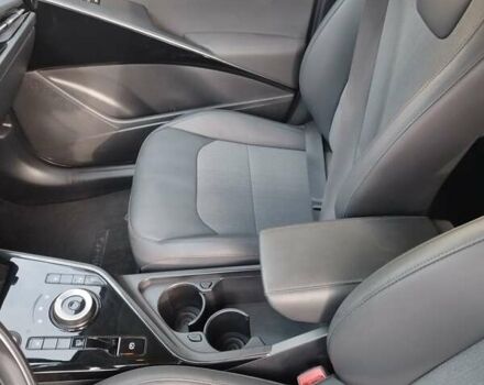 Серый Киа Niro, объемом двигателя 0 л и пробегом 25 тыс. км за 23800 $, фото 31 на Automoto.ua