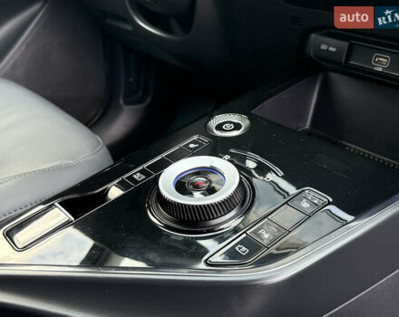 Сірий Кіа Niro, об'ємом двигуна 0 л та пробігом 35 тис. км за 23900 $, фото 55 на Automoto.ua