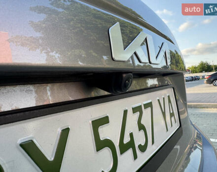 Сірий Кіа Niro, об'ємом двигуна 0 л та пробігом 49 тис. км за 22800 $, фото 37 на Automoto.ua