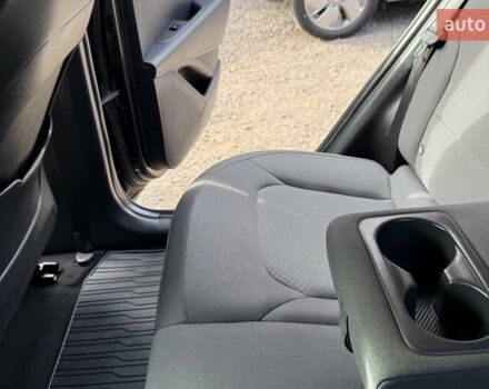 Сірий Кіа Niro, об'ємом двигуна 0 л та пробігом 42 тис. км за 25950 $, фото 70 на Automoto.ua