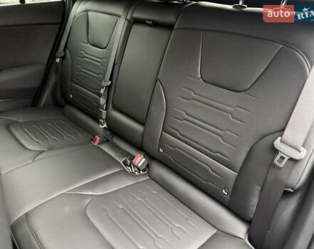 Серый Киа Niro, объемом двигателя 0 л и пробегом 54 тыс. км за 26700 $, фото 92 на Automoto.ua