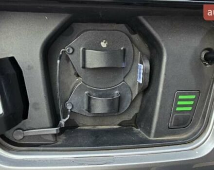 Серый Киа Niro, объемом двигателя 0 л и пробегом 30 тыс. км за 33800 $, фото 8 на Automoto.ua