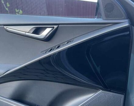Сірий Кіа Niro, об'ємом двигуна 0 л та пробігом 77 тис. км за 24500 $, фото 17 на Automoto.ua