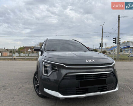 Сірий Кіа Niro, об'ємом двигуна 1.58 л та пробігом 5 тис. км за 24000 $, фото 13 на Automoto.ua